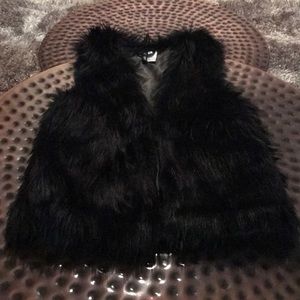 H&M Black Faux Fur Vest